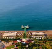 MIRACLE RESORT Pools & Beach